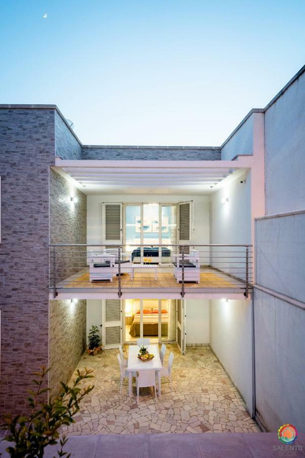 Perle Del Mare - Appartamenti Di Pregio 70M Spiaggia Pescoluse مارينا دي بيسكولوس المظهر الخارجي الصورة