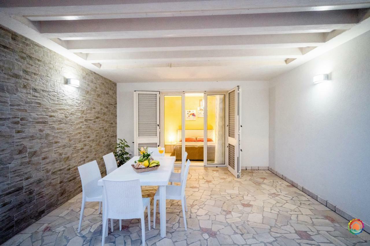 Perle Del Mare - Appartamenti Di Pregio 70M Spiaggia Pescoluse مارينا دي بيسكولوس المظهر الخارجي الصورة