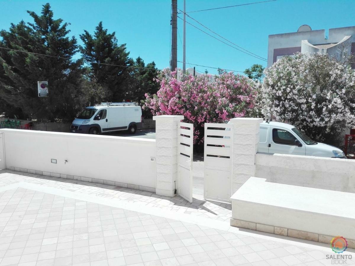 Perle Del Mare - Appartamenti Di Pregio 70M Spiaggia Pescoluse مارينا دي بيسكولوس المظهر الخارجي الصورة
